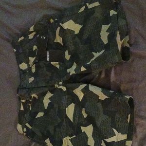 Armani exchange Bermuda shorts beetle logo camo size 32 printed caballero